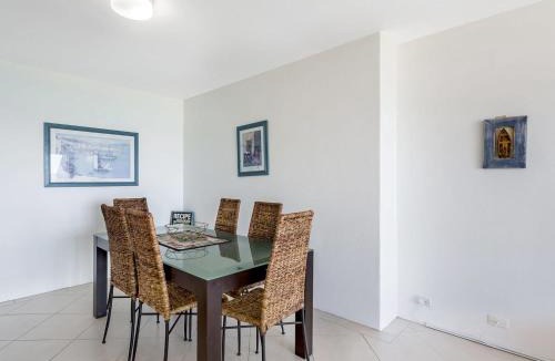 Soldiers Point Apartment | Harbourside Unit 2 7 Soldiers Point Road