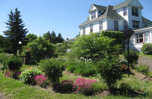 Smiths Cove Bed & Breakfast | Harbourview Inn