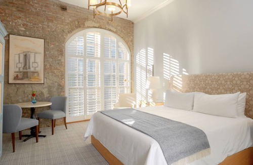 French Quarter Hotel | HarbourView Inn
