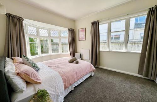 Khandallah House | Harbourview Khandallah Charm