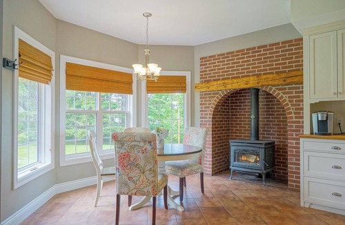 Bay Fortune House | Harbourview Retreat - Waterview Luxury Home Steps from the Inn at Bay Fortune