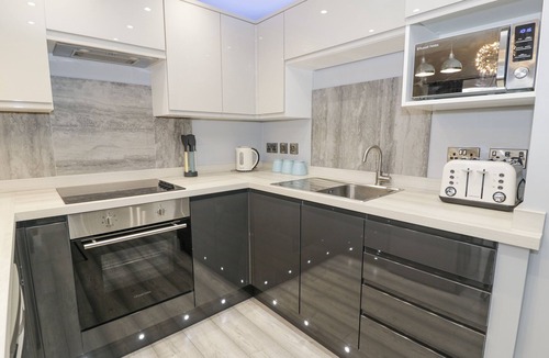 Borth-y-Gest Cottage | Harbwr Hideaway