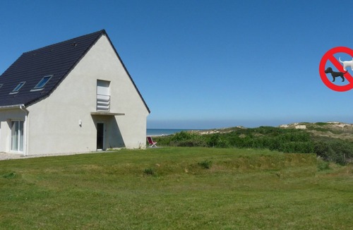 Hardelot-Plage House | HARDELOT - Quiet villa with sea view (150 m from the beach - 2 mins walk)