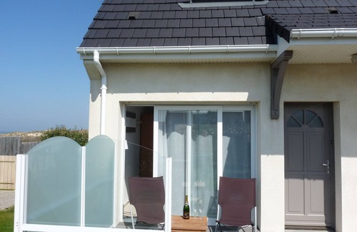 Hardelot-Plage House | HARDELOT - Quiet villa with sea view (150 m from the beach - 2 mins walk)