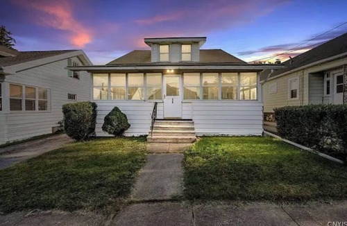 Syracuse Apartment | HardingBNB First Floor