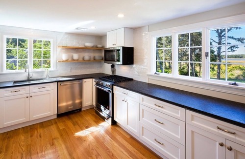 West Chatham House | Hardings Hideaway: 020-C Renovated Chatham Beach House with Views