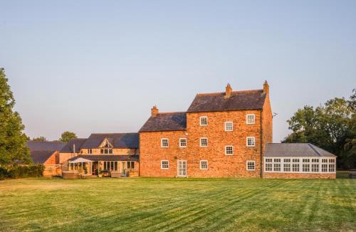 Wellingborough House | Hardwick Lodge