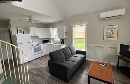 Shediac Cottage | Hardy's Parlee Beach Chalet #12