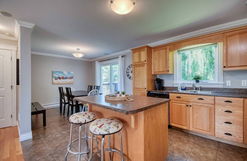 Pointe-du-Chene House | Hardys beach house