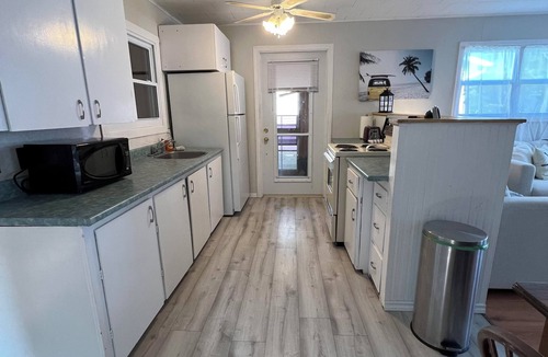Pointe-du-Chene Cottage | Hardys beach home and guest house