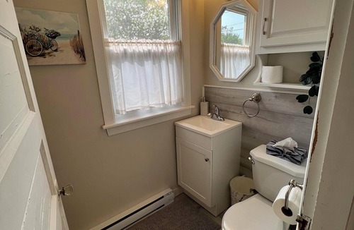 Pointe-du-Chene Cottage | Hardys beach home and guest house