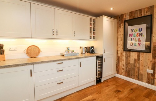 Lifton Cottage | Hare Barn