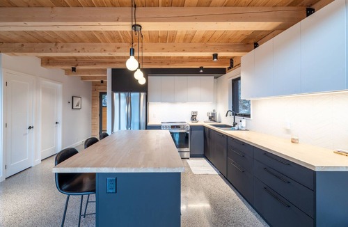 L'Anse-Saint-Jean Ski Chalet | Harfång - Spectacular view of Mount Edward