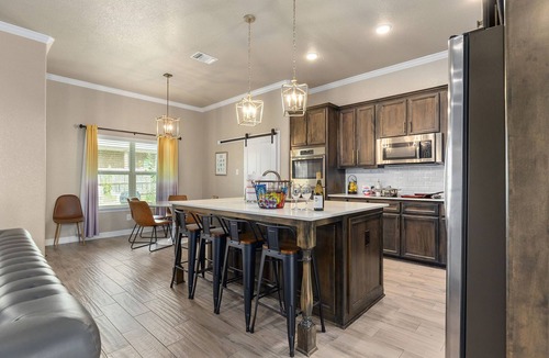 Killeen House | Harker Heights 7Bd, 12PPL, Perfect For Families, Contractors, Insurance