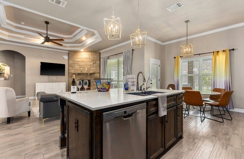 Killeen House | Harker Heights 7Bd, 12PPL, Perfect For Families, Contractors, Insurance