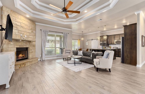 Killeen House | Harker Heights 7Bd, 12PPL, Perfect For Families, Contractors, Insurance