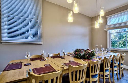 Ipswich House | Harkstead Hall By Group Retreats