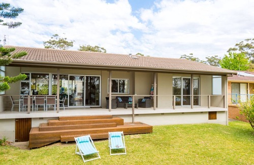 Vincentia House | Harlequin Beach House, Vincentia