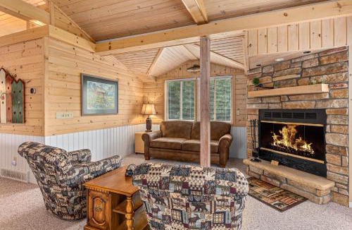 Coffeyville House | Harlequin Haven in Boulder Junction WI