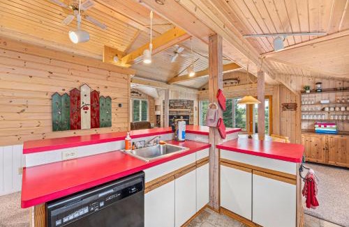 Coffeyville House | Harlequin Haven in Boulder Junction WI