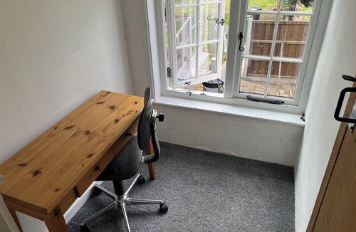 Harleston Cottage | Harleston. Norfolk/Suffolk border historic town centre cottage.nClose to Dissn