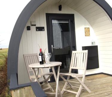 Caroy House | Harlosh Hideaways - Aurora Pod