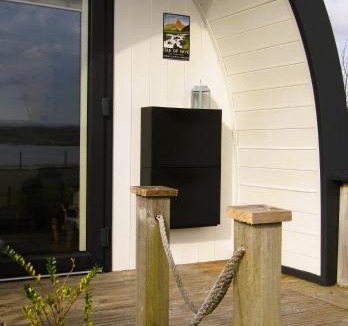 Caroy House | Harlosh Hideaways - Stargazer Pod