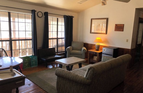 Huntsville Cabin | Harman lodge in the heart of the Ozark Wilderness