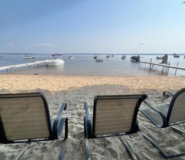 Standish Villa | HARMON'S BEACH LIMIT 5 villa