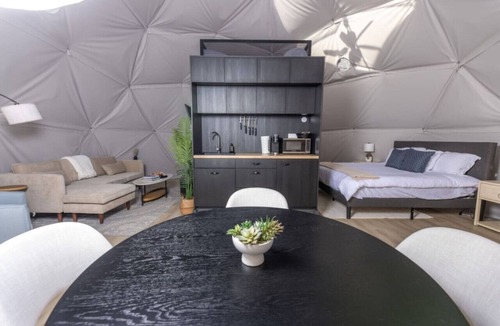 Fredericksburg Apartment | Harmonia Dome with KingBed and HotTub