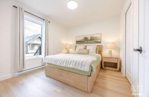 Pont-Rouge Ski Chalet | Harmonie Modern Forest Retreat Spa & Serenity