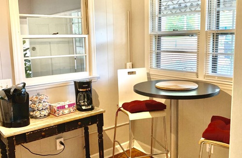 Columbus House | Harmonious and inviting home- 3 bed, 2 bath ranch