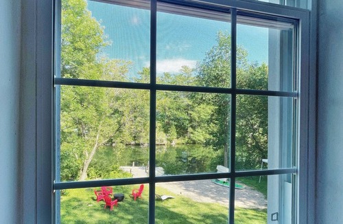 Rama House | Harmonious Cottage by the river