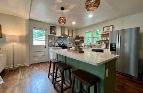 Knoxville House | Harmony · Charming Home- 7 min to downtown