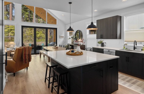 Roslyn House | Harmony Haven - EV - Hot Tub - Pups Allowed