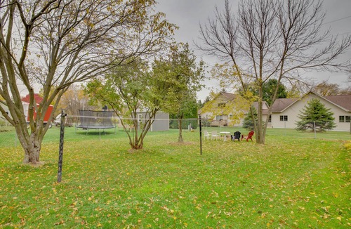 Harmony House | Harmony Home w/Fire Pit: 5 Mi to Niagara Cave!