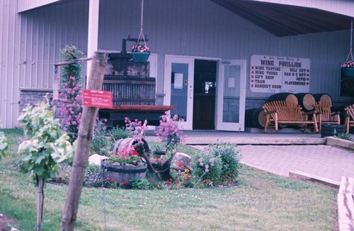 Kingsville Cottage | Harmony House on South Bay, Pelee Island