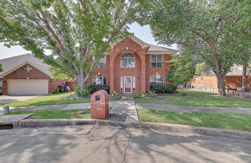 Original Town House | 'Harmony House Texas' in Carrollton: Private Pool!