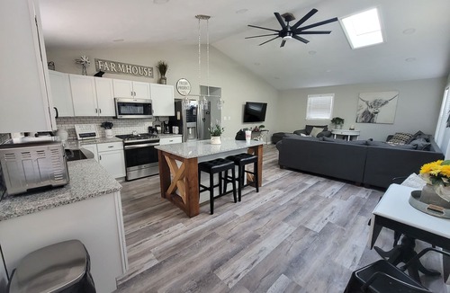 Hemlock House | Harmony House