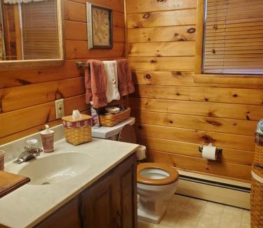 Lake Harmony Ski Chalet | Harmony in the Woods