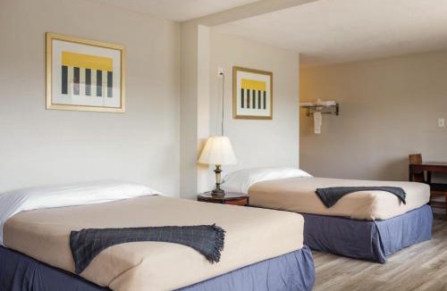 Beaumont Hotel | Harmony Inn and Suites