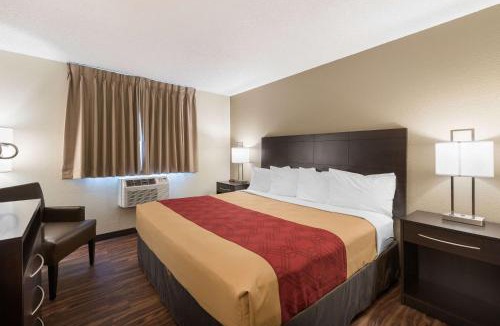 New Ulm Hotel | Harmony Inn