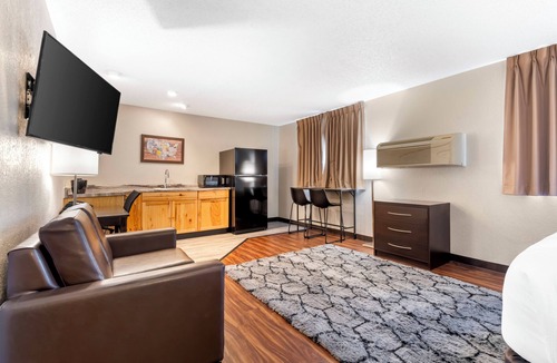 New Ulm Hotel | Harmony Inn