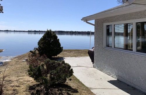 Shawinigan Cabin | Harmony on the Lake à la Tortue