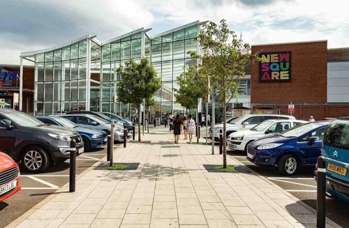 West Bromwich House | Harmony's Home 3 bed in West Bromwich