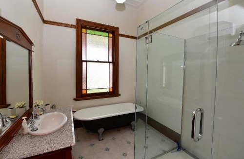 Reefton Villa | Harold House