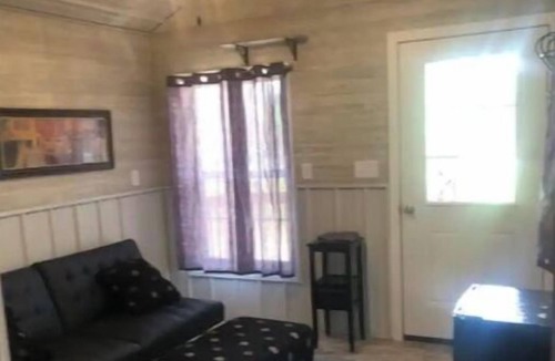 Tuscumbia Cabin | Harold Tiny Cabin/Osage River