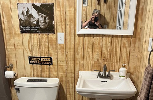 Tuscumbia Cabin | Harold Tiny Cabin/Osage River