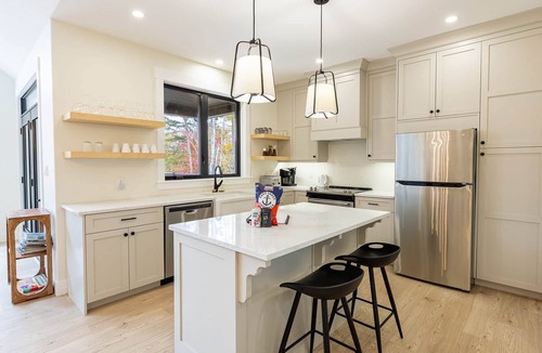 Bayview House | Harper House: Bright 3-Bed PEI Retreat with Deck, Firepit & Shared Beach Access