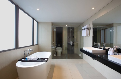 Central Yogyakarta Hotel | Harper Malioboro Yogyakarta by ASTON